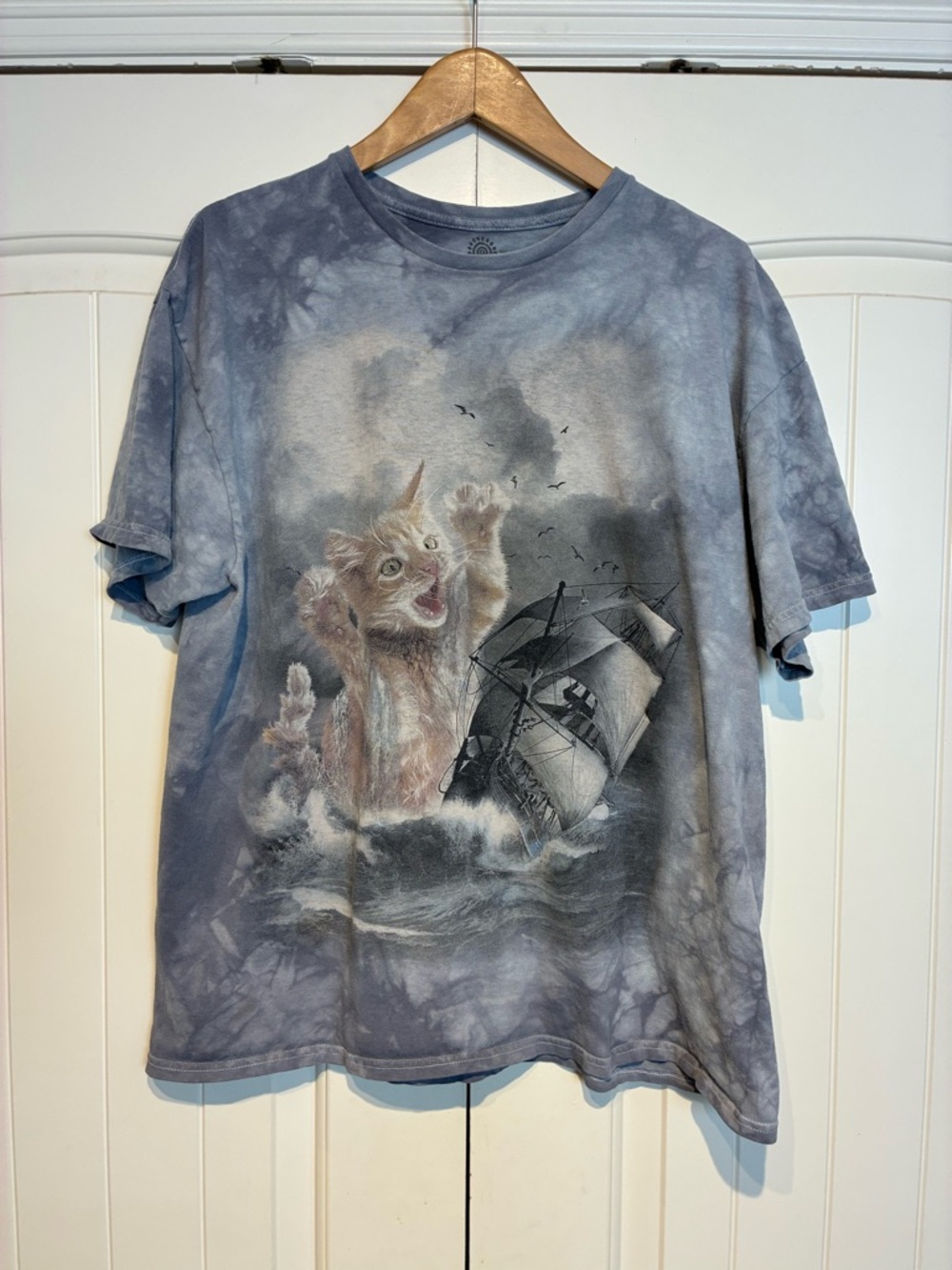 The Mountain Gray Blue Tie-Dye Cat & Ship Short Sleeve Tee Size XL